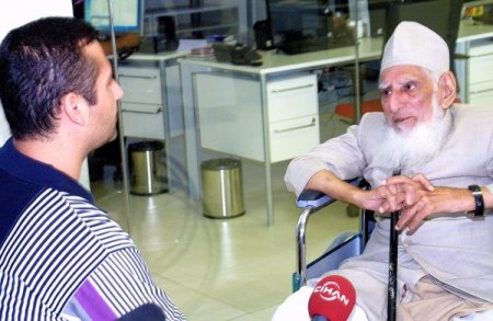 Hindistanlı âlim: Müslüman tepkisini Müslümanca yapmalı