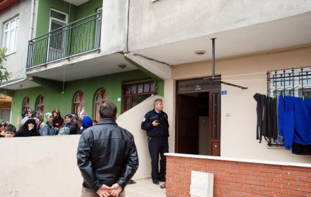 Hırsız, 11 yaşındaki çocuğun boğazını kesti iddiası