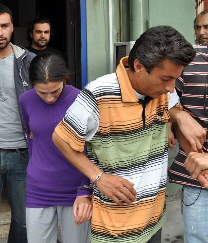 Hırsız Karı-koca, Lösemili Çocuğunu Tedaviye Götüren Ailenin Arabasını Çaldı