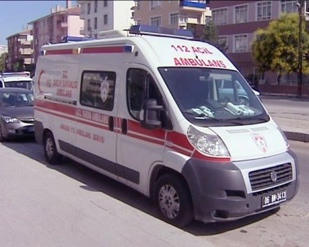 Hırsızlar Ambulanstan Navigasyon Cihazını Çaldı