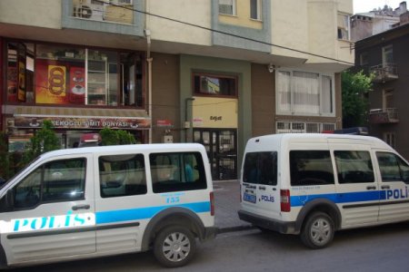 Hırsızlar İşhanını Talan Etti