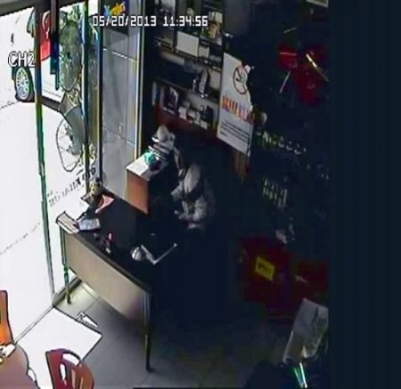 Hırsızlık anı güvenlik kameralarına yansıdı