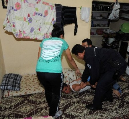 Hırsızlık çetesine şafak baskını