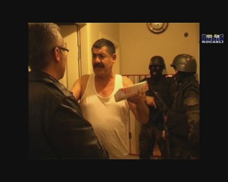 Hırsızlık iddiasıyla oğlu gözaltına alınan baba: Şu pislikleri temizleyin