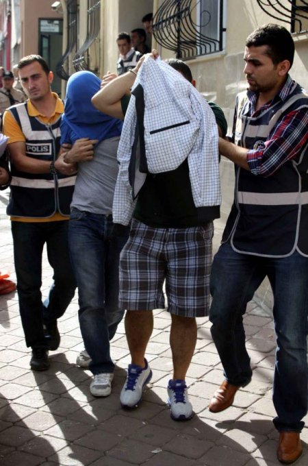 Hırsızlık şebekesini, Real Madrid sevgisi ele verdi