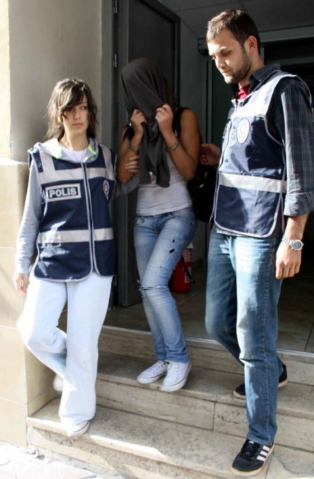 Hırsızlık şebekesini, Real Madrid sevgisi ele verdi