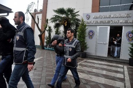 Hırsızlık zanlıları adliyeye sevk edildi
