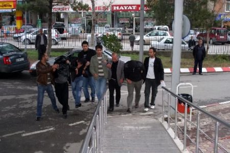 Hırsızlıktan 4 Kişi Gözaltına Alındı
