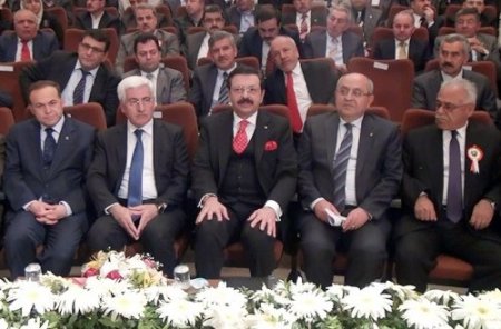 Hisarcıklıoğlu: 152 milyar dolarlık ihracat yapan Türkiye'nin önü açık