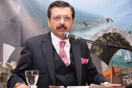 Hisarcıklıoğlu: Acil yeni anayasaya ihtiyaç var