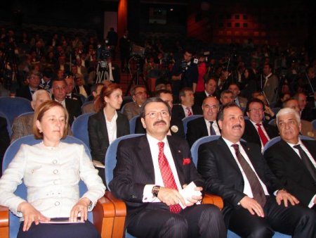 Hisarcıklıoğlu: Dünya'da İlk 10’a Girebilmek İçin Yeni Anayasa Gerekli