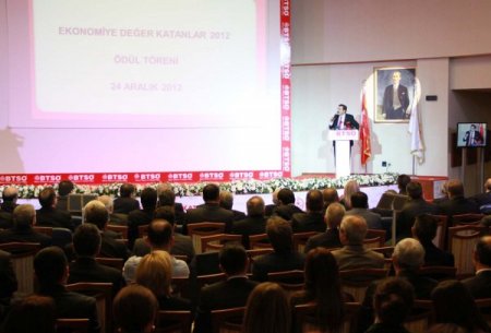 Hisarcıklıoğlu: Türkiye'deki yanlış sistem ancak yeni anayasayla düzelir
