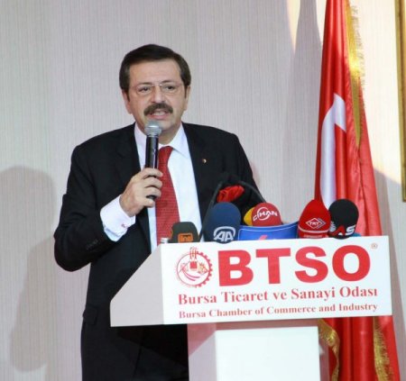 Hisarcıklıoğlu: Türkiye'deki yanlış sistem ancak yeni anayasayla düzelir