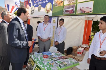 Hitit Üniversitesi, 10 ilde yaptığı tanıtımın karşılığını aldı