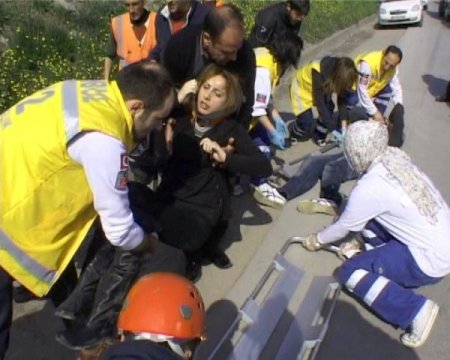 Hız Yapan Gençlerden Ölümüne Manevra