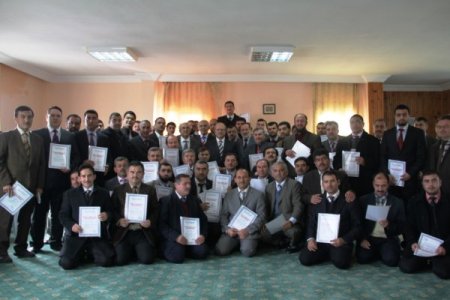 Hizmet İçi Eğitim Kursuna Katılan 60 İmam Sertifika Aldı