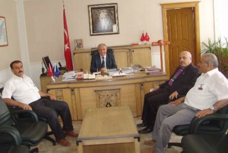 Hizmet İş Sendikası Genel Başkanı Arslan Vali Sodan'ı Ziyaret Etti
