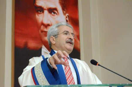 HKÜ’nün yeni akademik yılı törenle açıldı