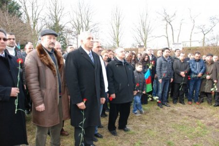 Hocalı soykırımı, Hollanda basınında
