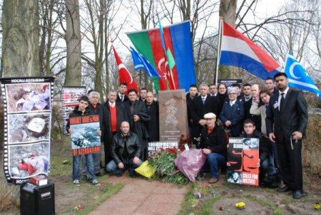 Hocalı soykırımı, Hollanda basınında