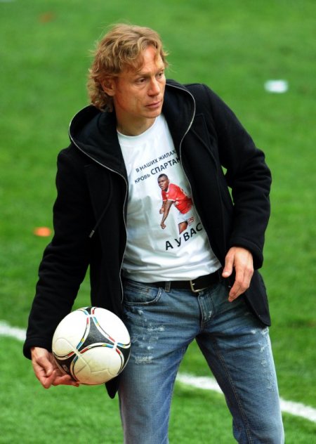 Hocası gönderilen Spartak Moskova, genel müdürüne emanet edildi