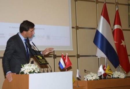 Hollanda Başbakanı Rutte: Sizi kıskanıyorum