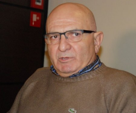 Hollanda-İtalya milli maçını yönetecek Cüneyt Çakır Amsterdam'da