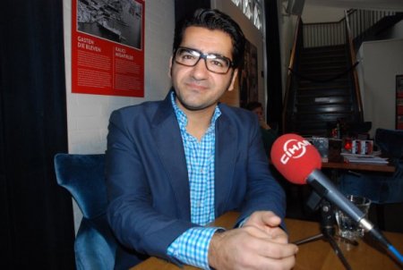 Hollanda ve Belçika'nın en iyi ilk romanı ödülü Türk asıllı bir yazara verildi