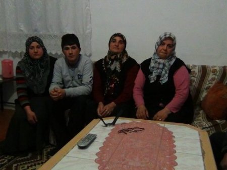 Hollanda’da hapse düşen kocasından, 11 yıldır haber alamıyor