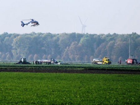 Hollanda'da iki uçak havada çarpıştı: 2 ölü