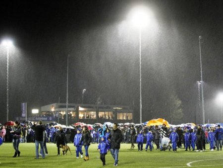 Hollanda'da öldürülen hakem için sessiz yürüyüş