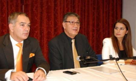 Hollandalı Türkler anadilde eğitim için hukuk mücadelesi başlattı