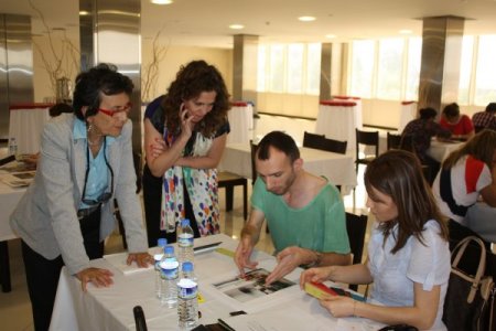 Hollandalı Ünlü Tasarımcıdan İhracatçılara Renk Eğitimi