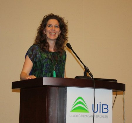 Hollandalı Ünlü Tasarımcıdan İhracatçılara Renk Eğitimi