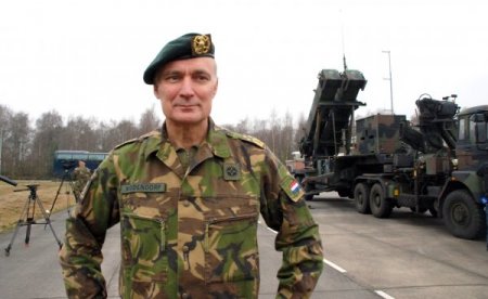 Hollanda'nın Patriot'ları yola çıktı