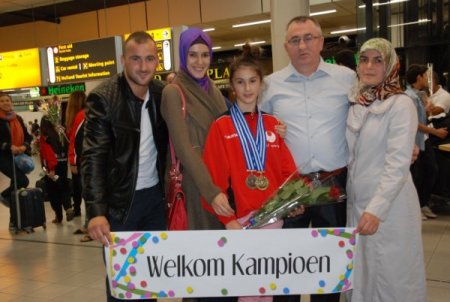 Hollanda’ya şampiyonluğu Türk kızı getirdi