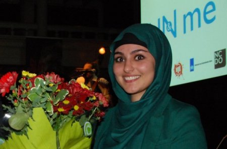 Hollanda'yı BM'de temsil edecek Türk kızına tebrikler sürüyor