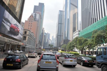 Hong Kong’da araç parkı fiyatları ev fiyatlarını soluyor