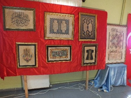 Hopa'da hat ve tezhip sergisi