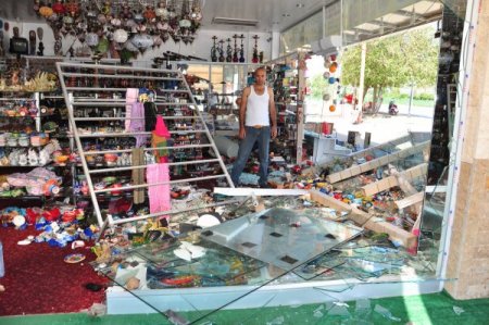 Hortum iş yerlerini vurdu, zarar 300 bin lira