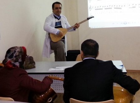 Hoşgörü’den velilere bağlama kursu