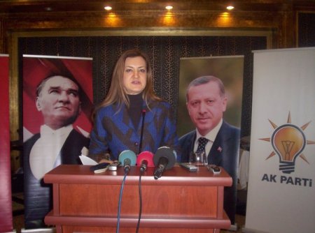 Hotar: Hükümetimizin Kadınlara Verdiği Hakları Önce Kendimiz Hatırlamalıyız