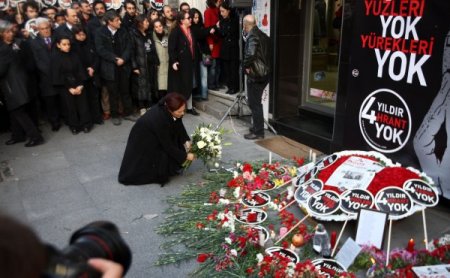 Hrant Dink'i Ölüm Yıldönümünde Sevenleri Yalnız Bırakmadı