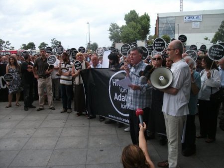 ‘hrant’ın Arkadaşları’ Adliyeye Yürüdü