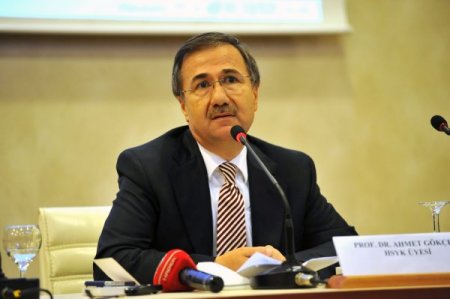 Hsyk Üyesi Prof. Dr. Gökçen: Türkiye’de Savcı Ve Hakim Olmak Çok Kolay