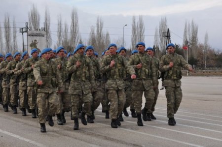 Hudutlarda Görev Yapacak İlk Grup Sözleşmeli Erlerin Eğitimleri Tamamlandı