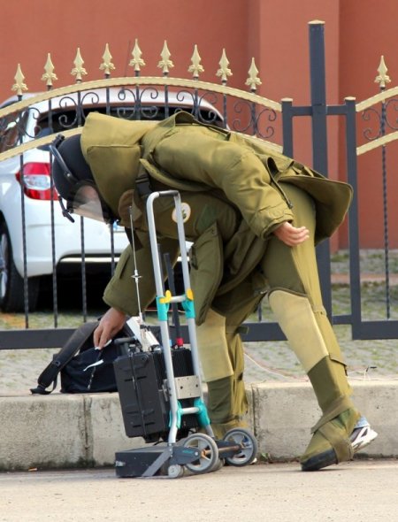 Hükümet Konağı önünde şüpheli çanta paniği