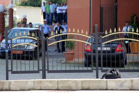 Hükümet Konağı önünde şüpheli çanta paniği