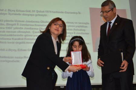 'Hükümet şehit ve gazilerin hatıralarına halel getirecek yaklaşımda olmaz'