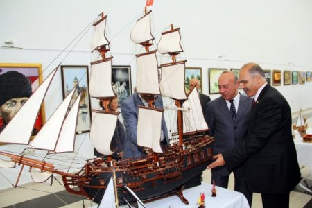 Hükümlü Ve Tutuklular El Sanatları Sergisi Açtı